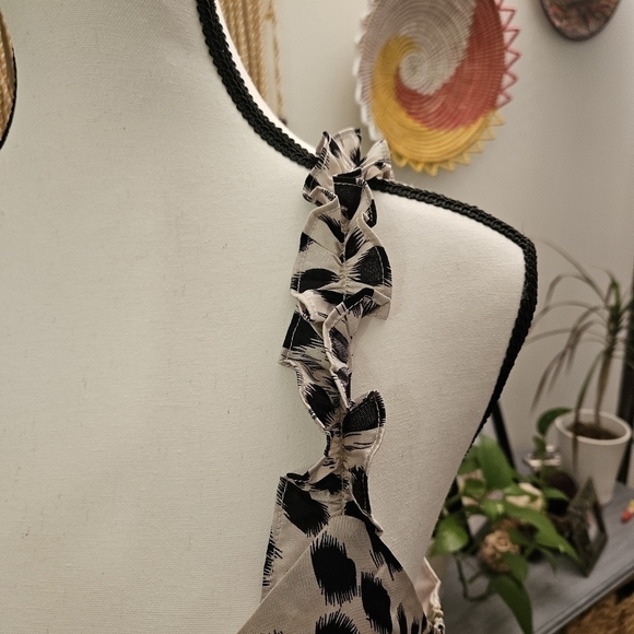 Lucy Paris Sierra Leopard Animal Print Ruffle Strap V-Neck Midi Dress Size L - Picture 4 of 10